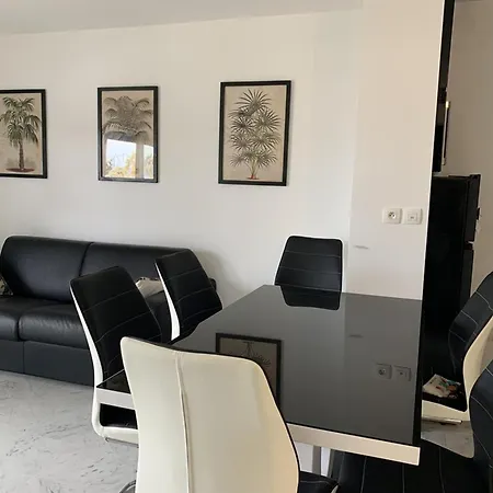 T2 Climatise Avec Piscine, Parking, Port De - Fr-1-335-188 Appartement Hyères