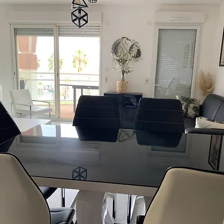 T2 Climatise Avec Piscine, Parking, Port De - Fr-1-335-188 Appartement *